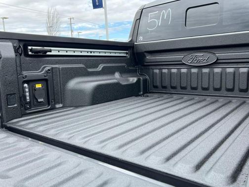 Carbonized Gray Metallic 2026 Ford Maverick Lariat