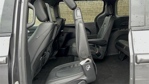2020 Chrysler Pacifica Touring-L Plus