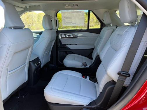 Rapid Red Metallic Tinted Clearcoat 2026 Ford Explorer Platinum