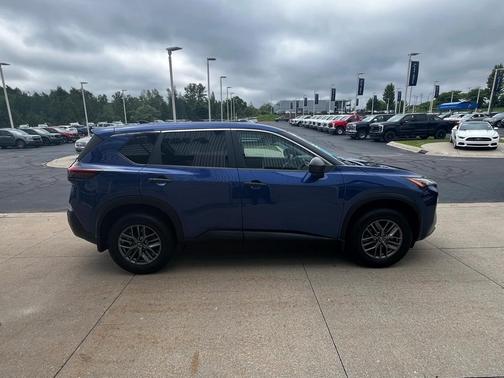 2022 Nissan Rogue S