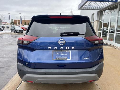 2022 Nissan Rogue S