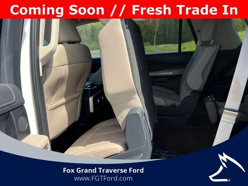 White Metallic 2023 Ford Expedition Limited