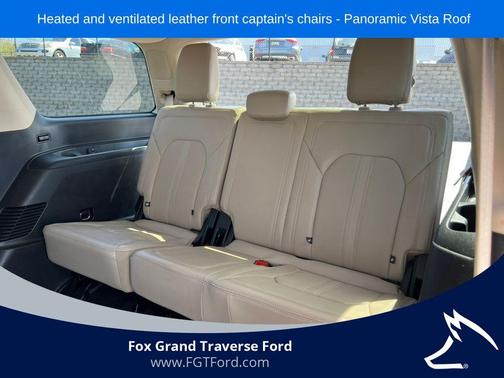 White Metallic 2023 Ford Expedition Limited