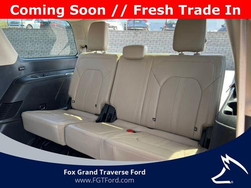 White Metallic 2023 Ford Expedition Limited