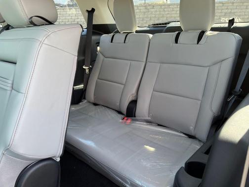 Vapor Blue Metallic 2026 Ford Explorer Active