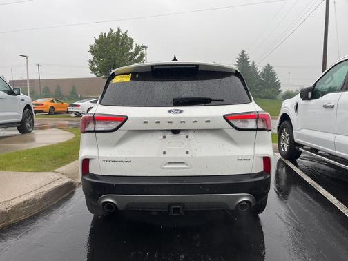 2022 Ford Escape Titanium