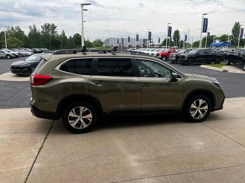 2024 Subaru Ascent Premium