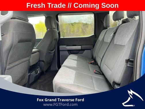 Blue 2022 Ford F-150 XLT