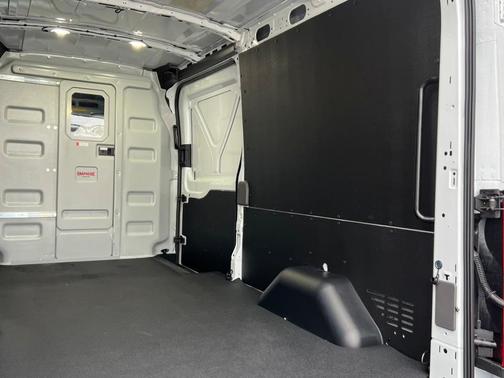 2026 Ford Transit-250 148 WB Medium Roof Cargo
