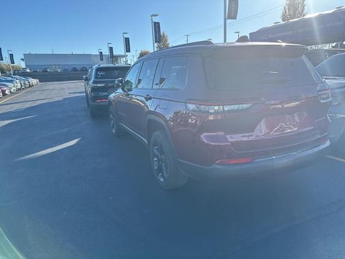 2021 Jeep Grand Cherokee L Laredo