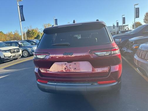 2021 Jeep Grand Cherokee L Laredo
