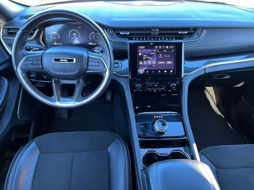 2021 Jeep Grand Cherokee L Laredo