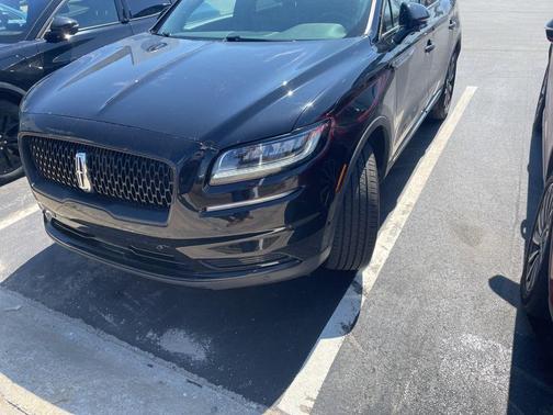 Infinite Black Metallic 2023 Lincoln Nautilus Reserve