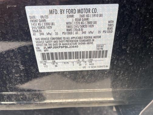 Infinite Black Metallic 2023 Lincoln Nautilus Reserve