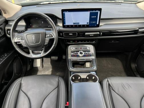 Infinite Black Metallic 2023 Lincoln Nautilus Reserve