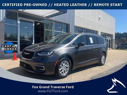 2022 Chrysler Pacifica Touring-L