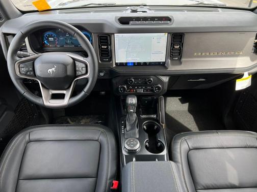 Shadow Black 2026 Ford Bronco Badlands