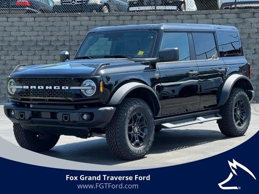 Shadow Black 2026 Ford Bronco Badlands