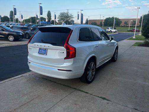 2023 Volvo XC90 B6 Ultimate 6-Seater