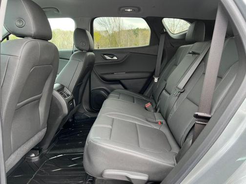 Sterling Gray Metallic 2023 Chevrolet Blazer 3LT
