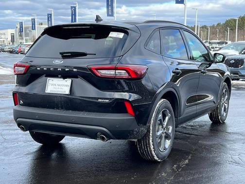 Agate Black Metallic 2026 Ford Escape ST-Line