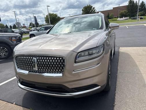 2021 Lincoln Nautilus Reserve