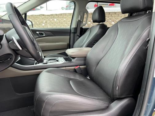 2025 Kia Carnival Hybrid SX