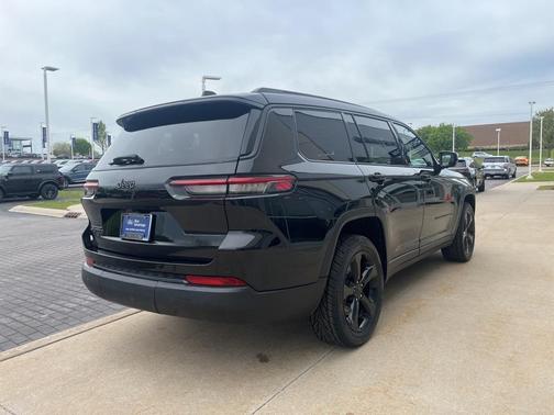 2021 Jeep Grand Cherokee L Laredo