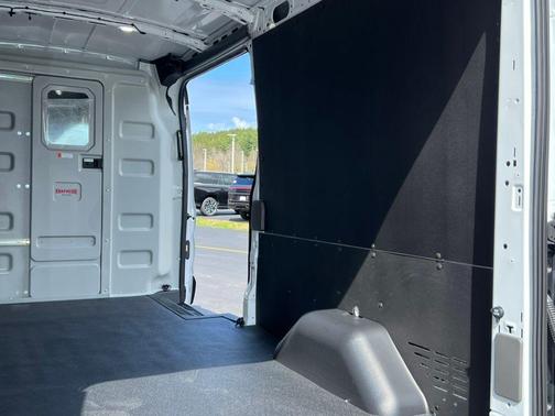 Oxford White 2026 Ford Transit-250 148 WB Medium Roof Cargo