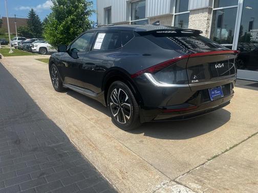 2022 Kia EV6 Wind
