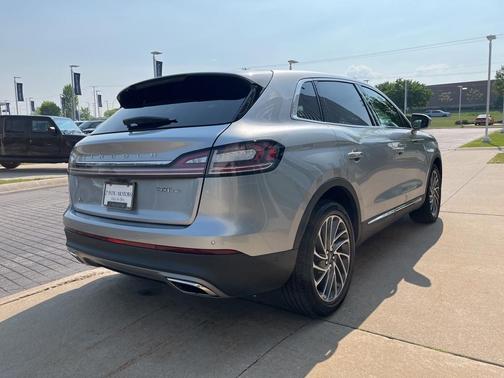 2020 Lincoln Nautilus Reserve