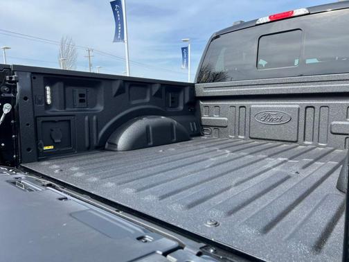 Agate Black Metallic 2026 Ford F-150 Lariat