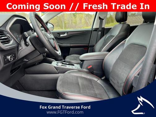 Black Metallic 2022 Ford Escape SEL