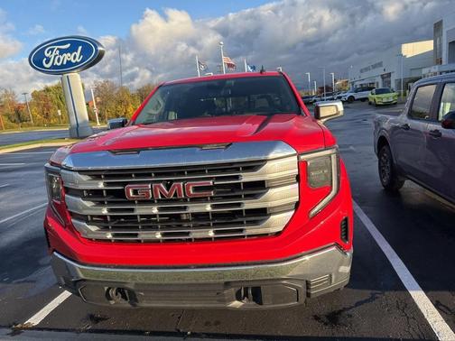 2024 GMC Sierra 1500 SLE