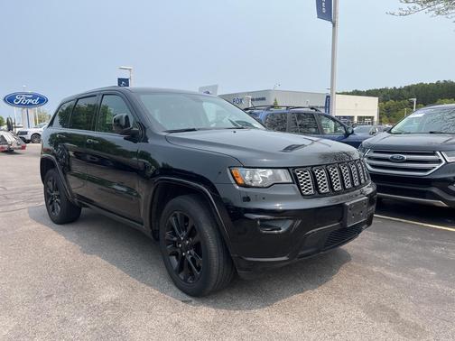 2022 Jeep Grand Cherokee WK Laredo