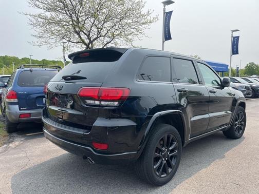 2022 Jeep Grand Cherokee WK Laredo