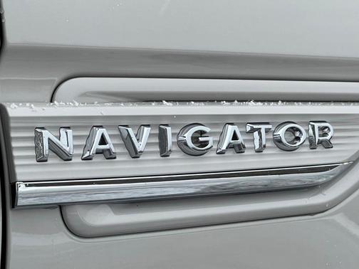 2024 Lincoln Navigator L Reserve