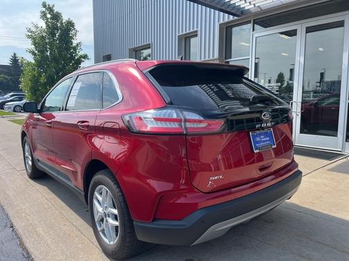 2022 Ford Edge SEL