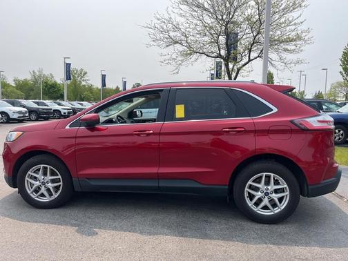 2022 Ford Edge SEL