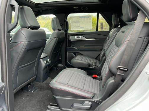 Space White Metallic 2026 Ford Explorer ST-Line