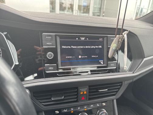 2021 Volkswagen Jetta 1.4T R-Line