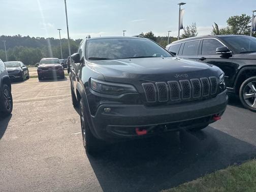 2022 Jeep Cherokee Trailhawk