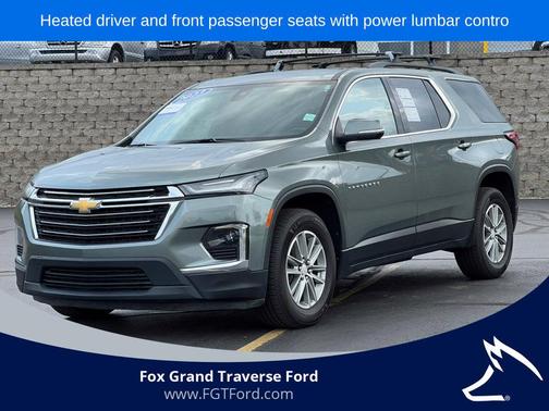 Silver Sage Metallic 2023 Chevrolet Traverse LT Cloth