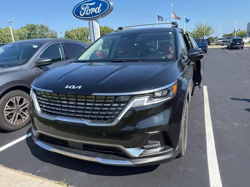 2024 Kia Carnival SX