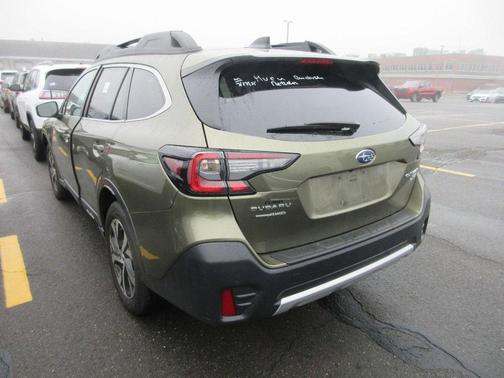 2022 Subaru Outback Limited XT