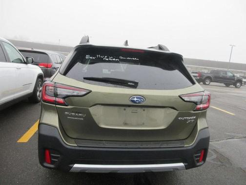 2022 Subaru Outback Limited XT