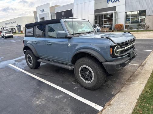 2023 Ford Bronco Outer Banks