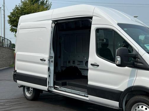 2025 Ford Transit-350 Base