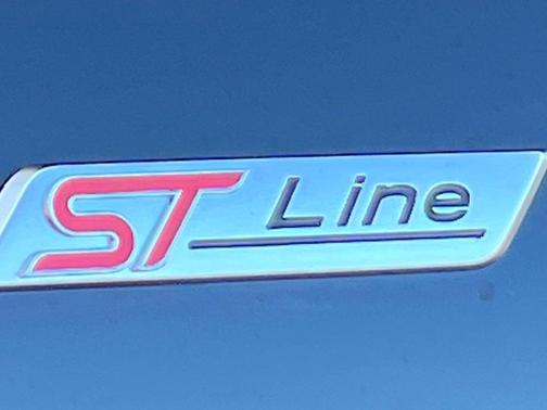 2026 Ford Escape ST-Line Elite