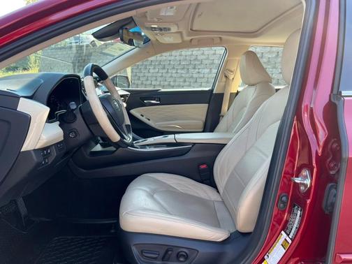 2019 Toyota Avalon Hybrid Limited